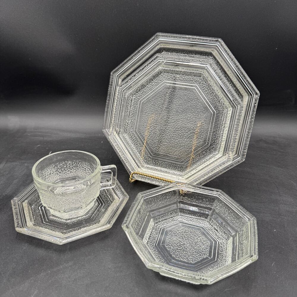 5 Pc Place Setting Octagon Clear Anchor Hocking Dinner, Salad, Bowl, Cup/Saucer